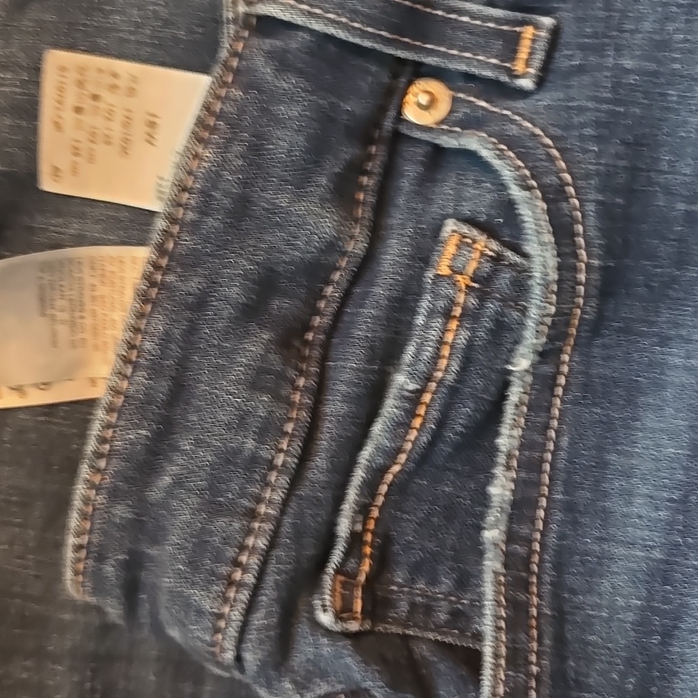 Dark Blue Denim Shorts. 18W Levis Shorts, Great Used Condition - Picture 2 of 7